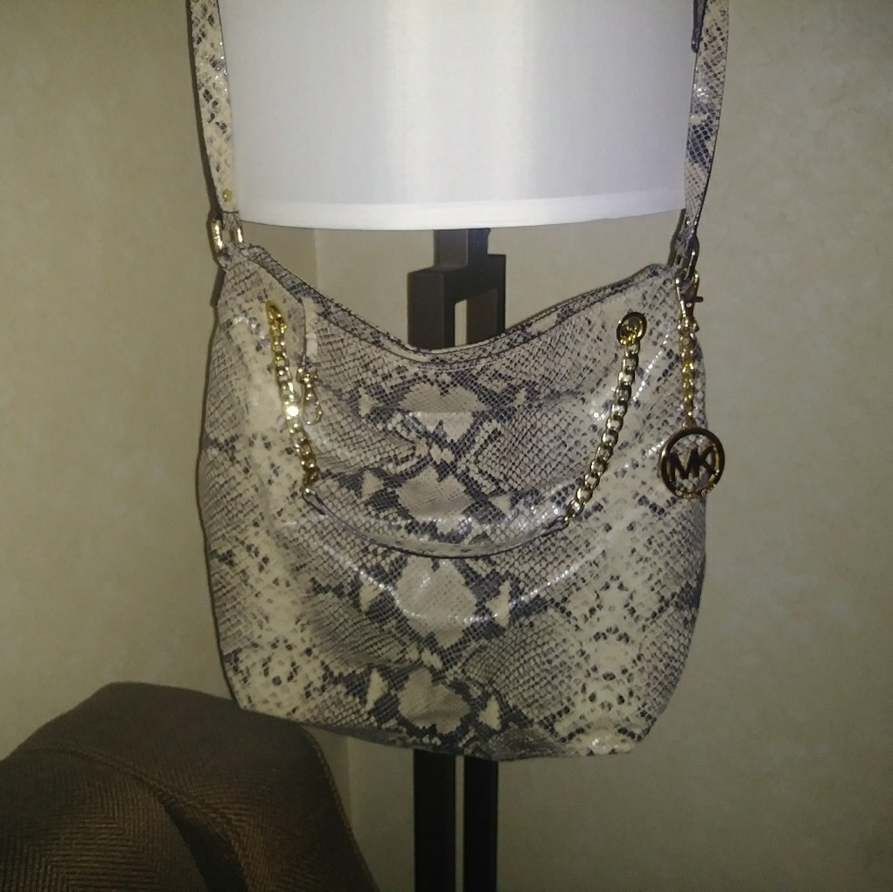 AUTHENTIC Michael Kors brand new never used!